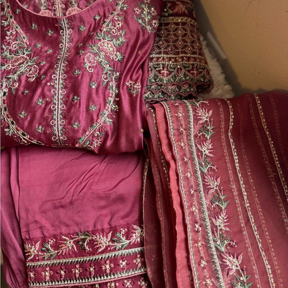 Dhanak formal 3 pc medium - Picture 1 of 2